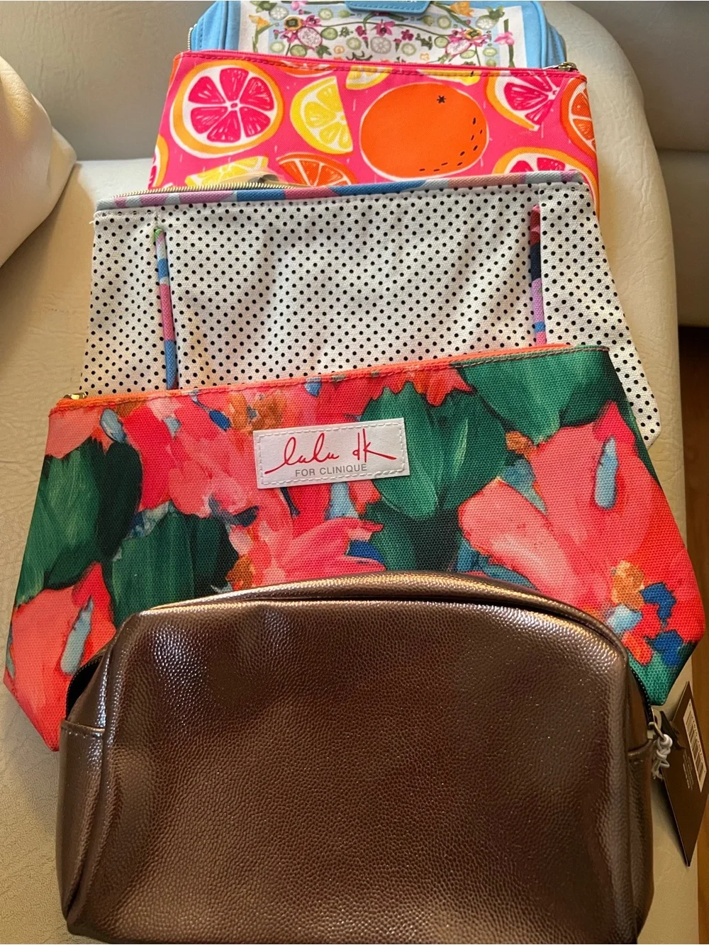 Multicolor cosmetic bags 5 pack!